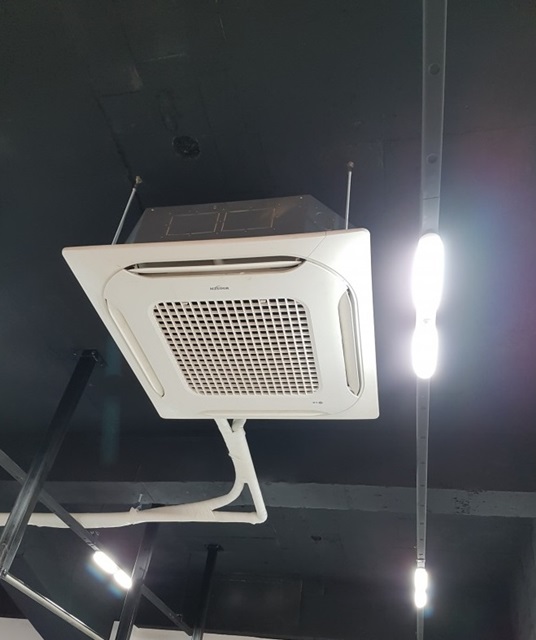 af7f25fc0df24d0320d7cc2d2134582d_1555307